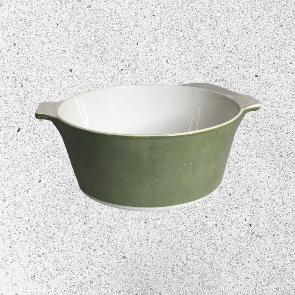 Corningware Avocado Green 1.75 Quart Baking Casserole Dish